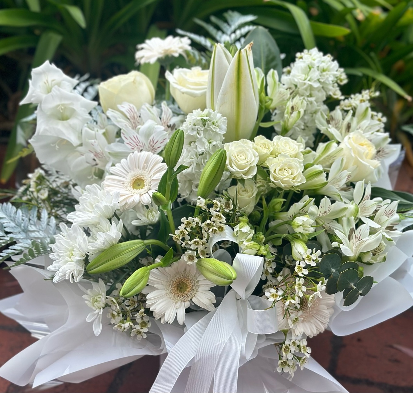 Handtied Seasonal Mix